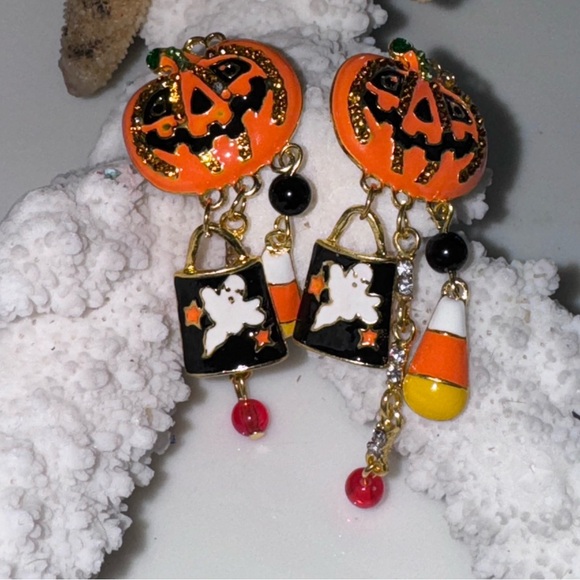 NEW! Halloween Jack-O-Lantern Chandelier Post Earrings - Picture 2 of 7